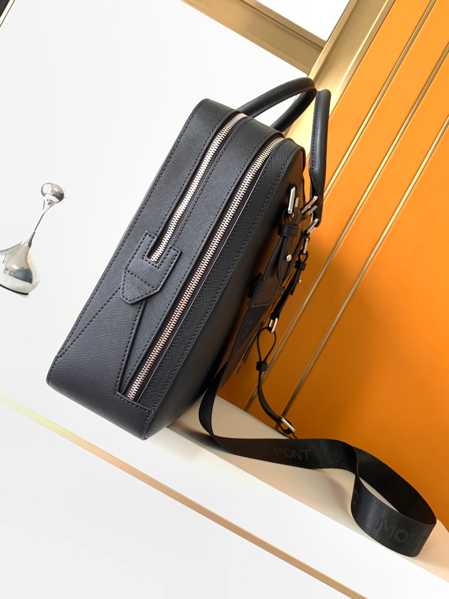 Элитные мужские сумки с верхне – обзор и цена Leather Work Laptop Bag