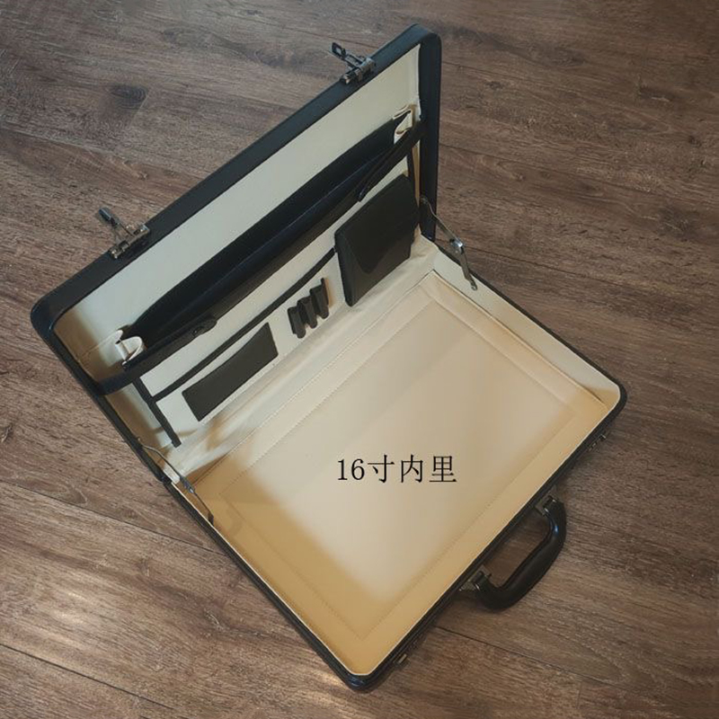 Многофункциональный портативны – обзор и цена Leather Work Laptop Bag
